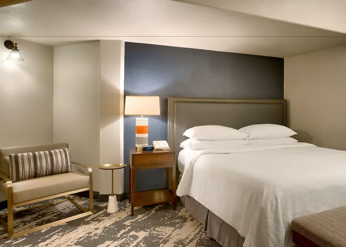 Hotel Embassy Tucson - Paloma Village 4*