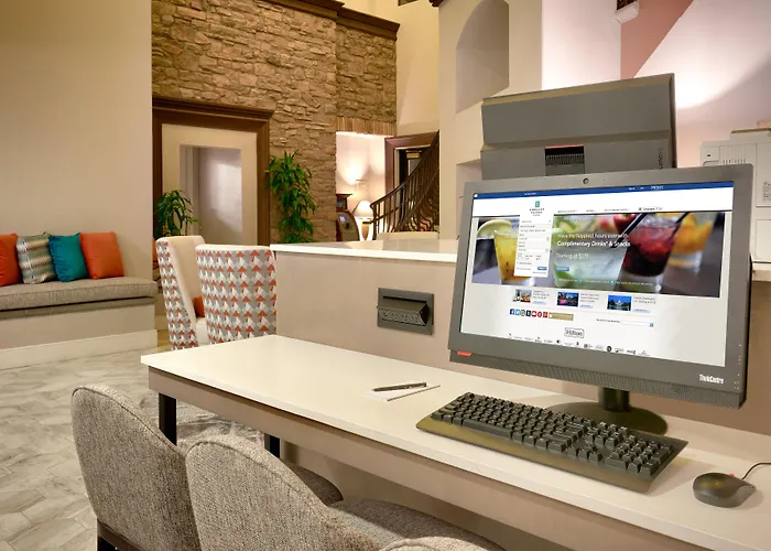 Hotel Embassy Tucson - Paloma Village