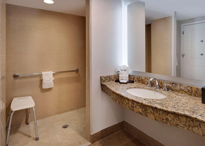 Embassy Tucson - Paloma Village Hotel Casas Adobes