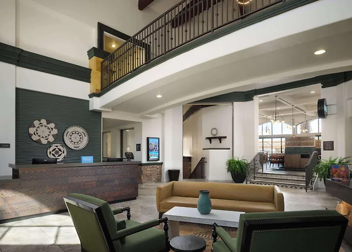 Embassy Tucson - Paloma Village Hotel 4*